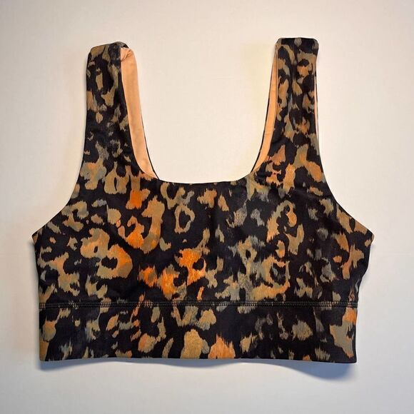 Fabletics Harlow Reversible Medium Impact Sports Bra Wild Camo Gaia Medium - Picture 6 of 13